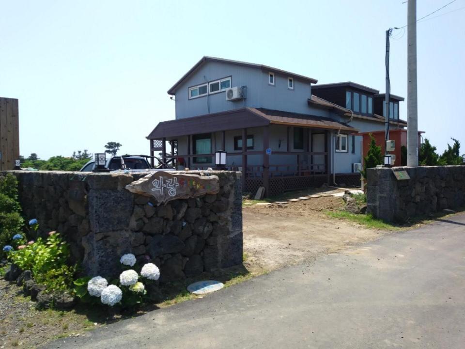 Warang Guesthouse 済州市 エクステリア 写真