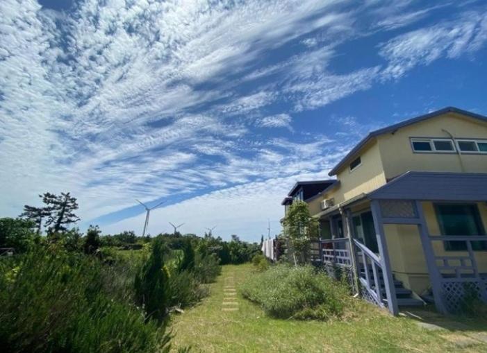 Warang Guesthouse 済州市 エクステリア 写真